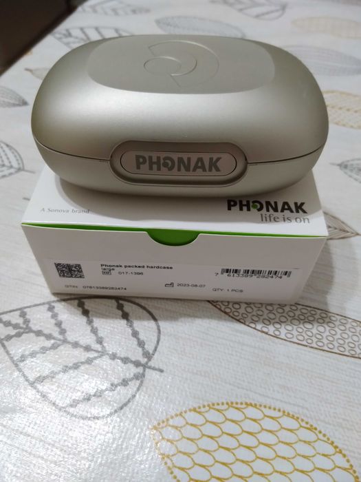 Продам Футляр для слухового аппарата Фонак (Новый)