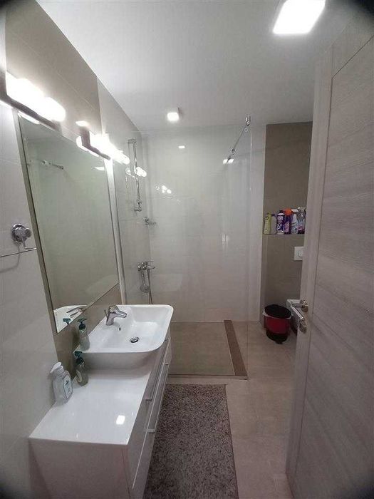 Дава се под наем Двустаен апартамент в Бургас, Лазур - 80 кв.м за 204 € - Снимка #4