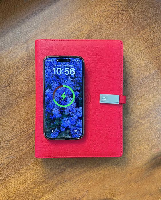 Блокнот 3в1: Ежедневник, power bank с беспроводной заявкой, флеш-карта