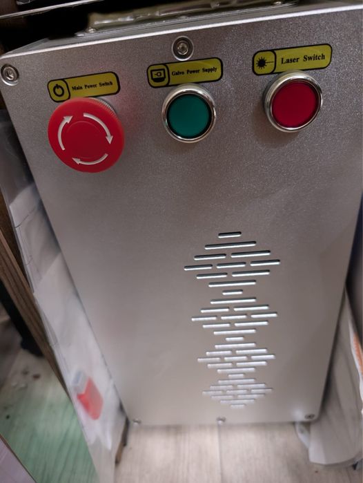 Лазерный маркиратор Лазерный маркиратор Raycus 30w