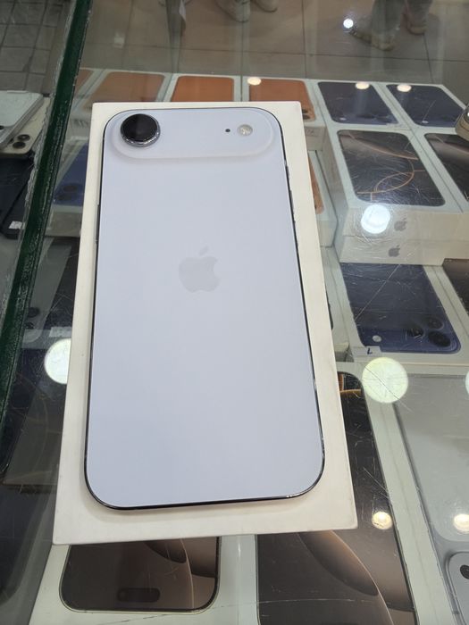 Apple ipone 17 air blue 256 33 sikil 100% batareka