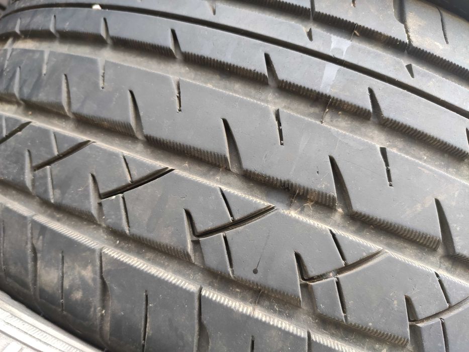 2бр Летни гуми 225 55 17 - DOT 2023