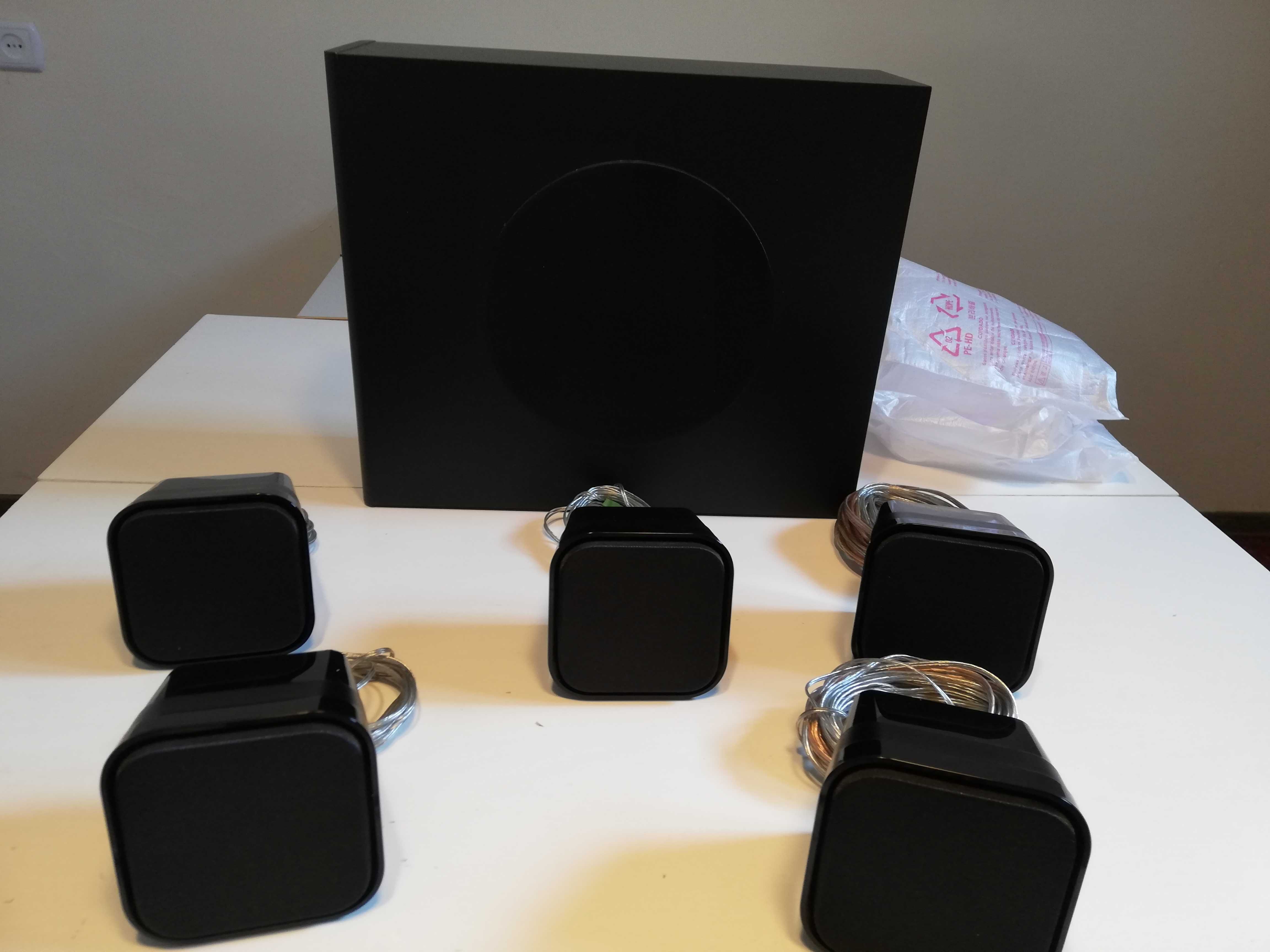 PHILIPS  HTS 3270 - Sistem Home Theater 5.1 (DVD/Amplif/Boxe)- ca Nou