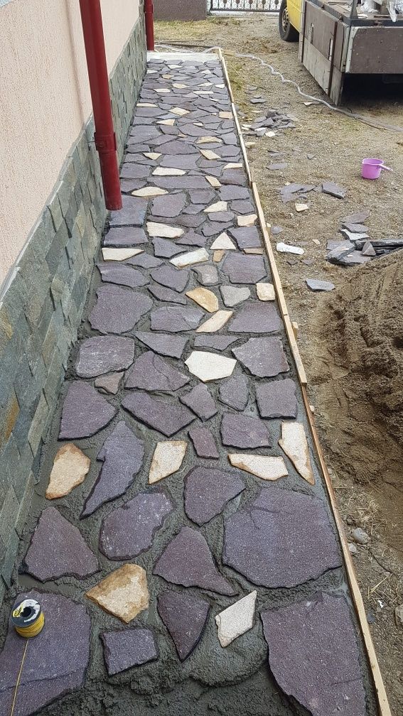 Vând piatra pentru pavaj