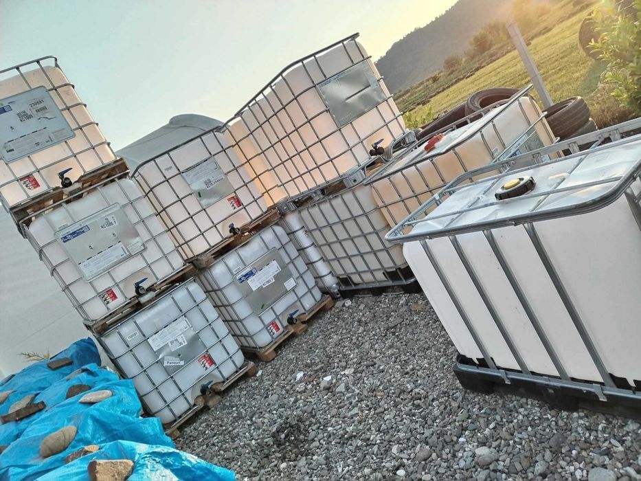 Vand bazin IBC de 1000 l