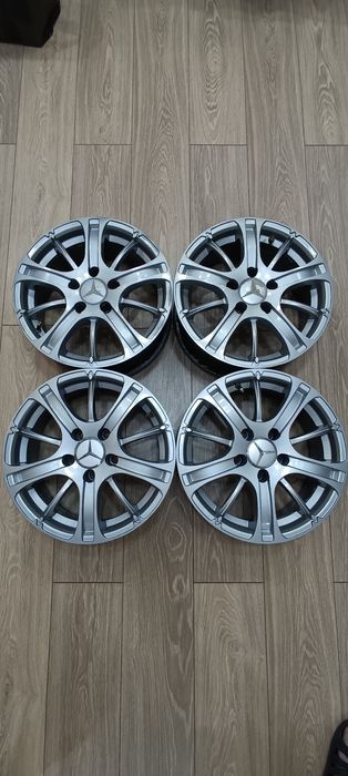 Продаю л/с диски 15 Мерседес