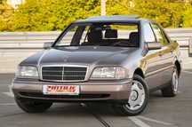 Mercedes-Benz C ELEGANCE / Automat / Interior rosu / Mahon