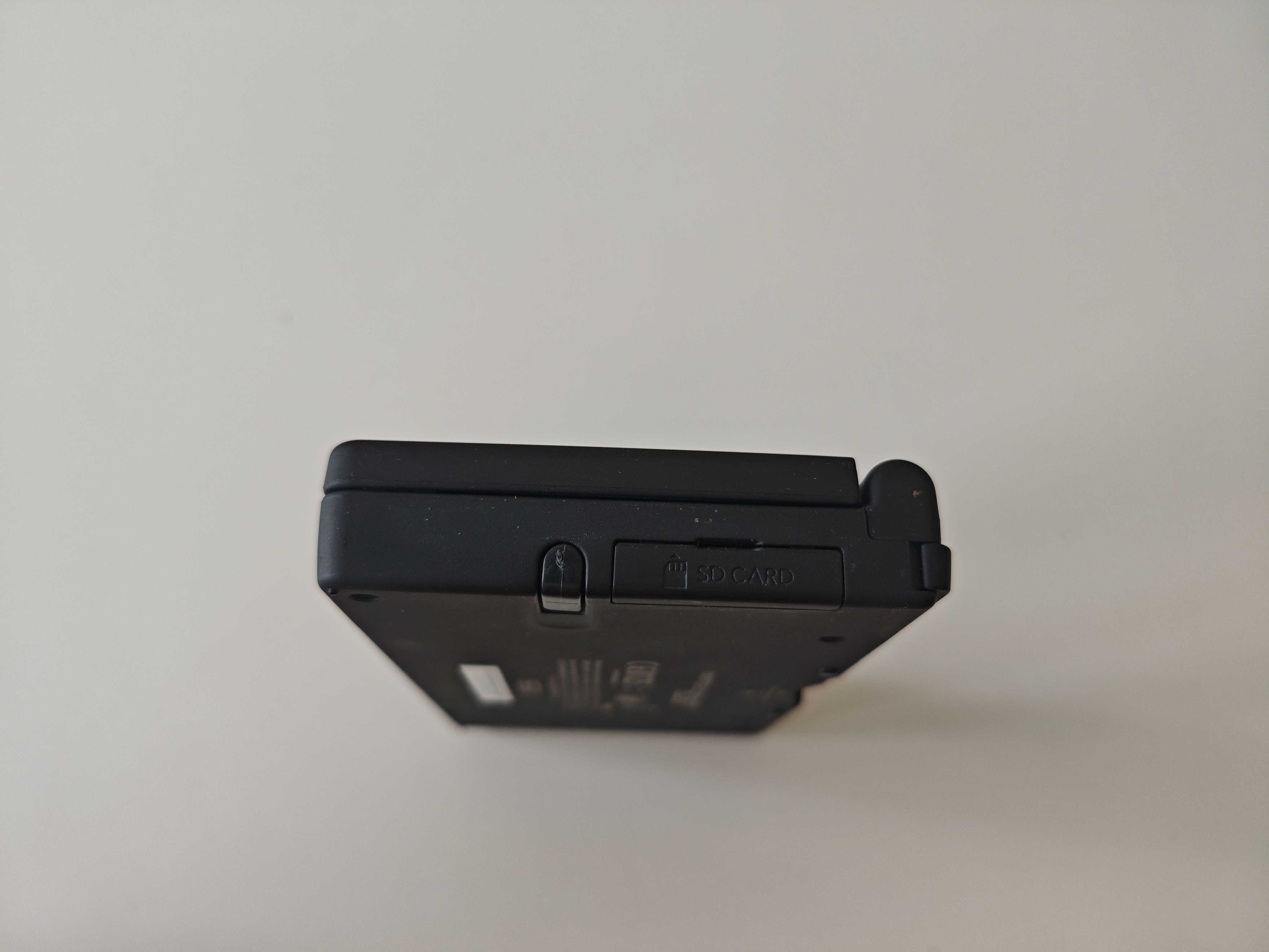 Nintendo DSi - Качени много игри