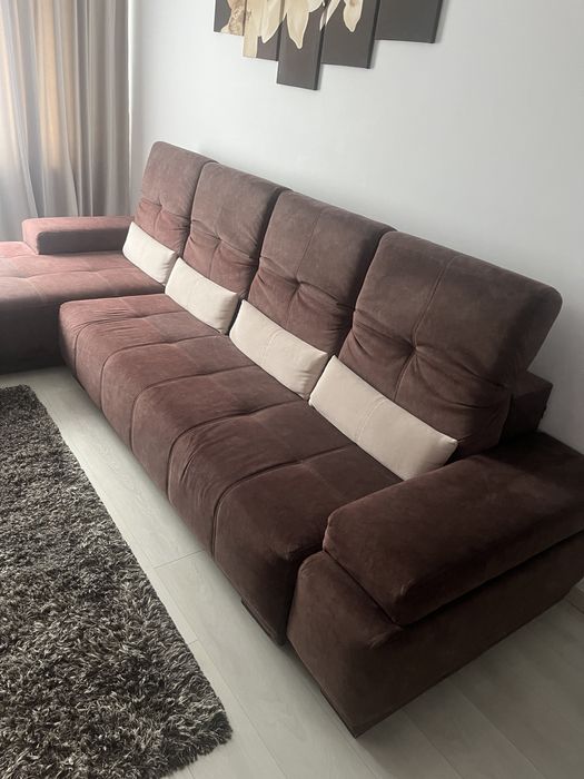 Coltar living extensibil cu lada de depozitare