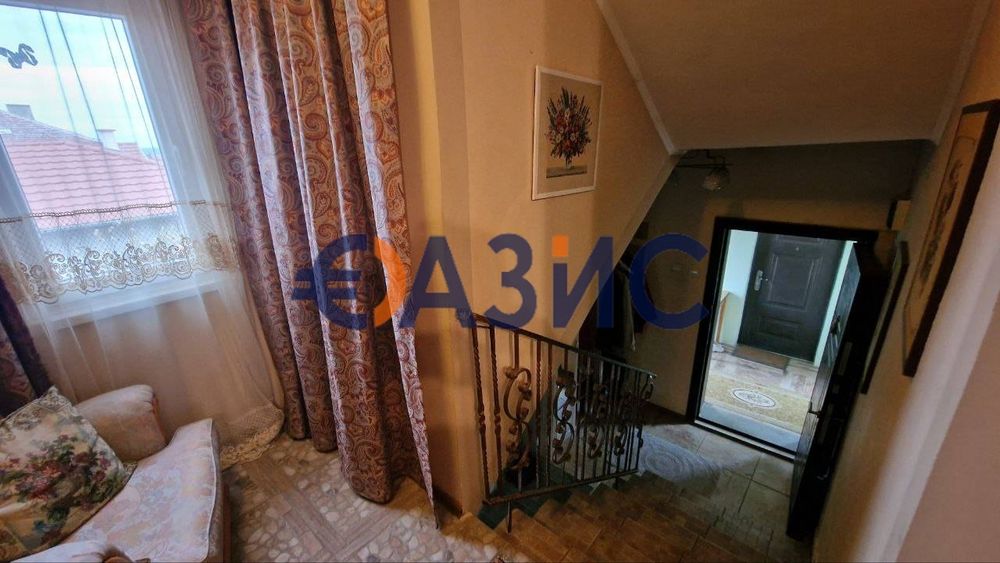 Двуетажна къща 174 кв. м., гр. Средец, България, цена 140 000 евро