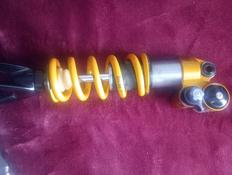 Vând/SCHIMB shock ohlins ttx22 (amortizor nu fox rockshox)