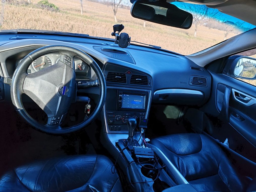 Volvo xc70 cross contry