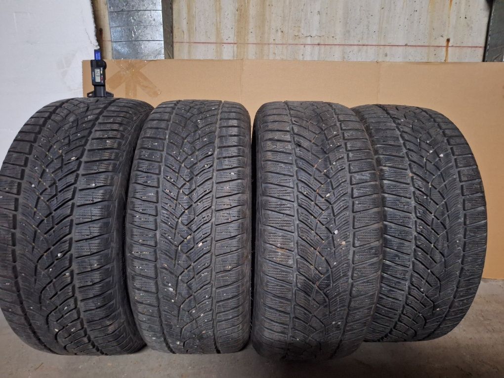 9мм! 225 45 17 Good year ultragrip performance