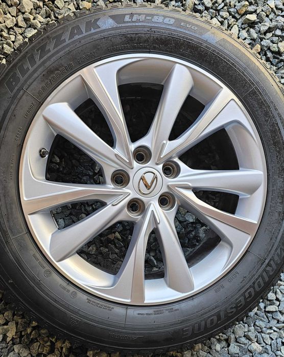 Jante 18″ Lexus NX RX anvelope iarna Yokohama Bridgestone 225 60 R18