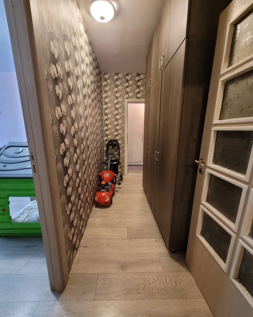 Продава се Тристаен апартамент в София, Дружба 2 - 98 кв.м за 1659 €/кв.м - Снимка #7