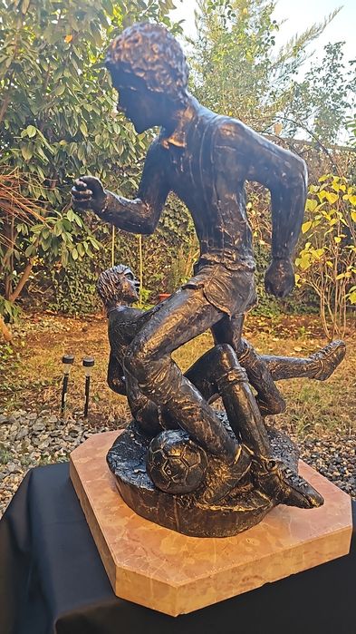 Vand sculptura "Il calcio"