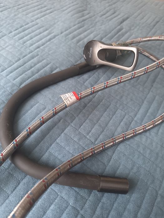 Продам смеситель для кухни