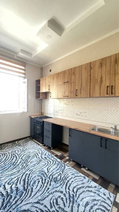 1 хонали уй сотилади 2 этаждан евроремонт