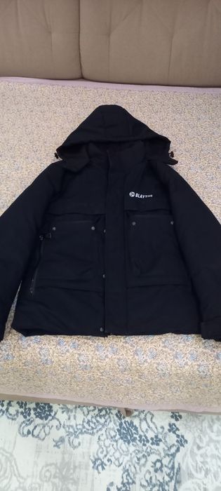 Продам куртку зимнию для мальчика 5000т