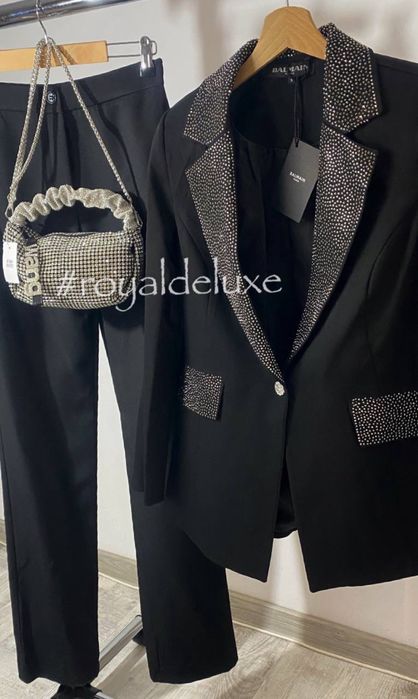 Stoc Compleu costum dama Balmain