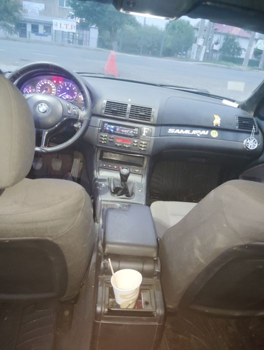 Vând BMW e46..2.0valvetronic..an 2002 acte valabile
