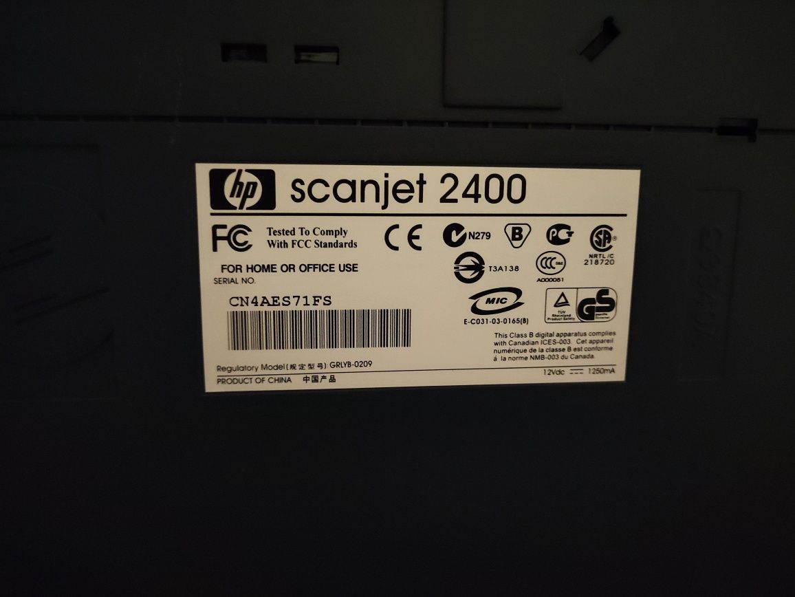Цифровой планшетный сканер HP Scanjet 2400