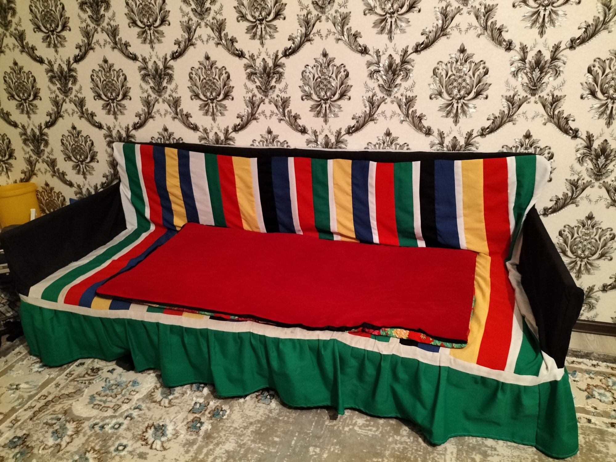 Диван кровать из старой мебели