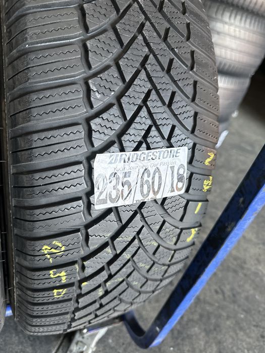 235/60/18  bristone M+S