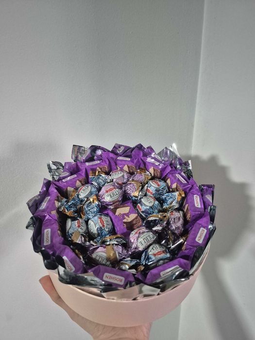 Buchete si compozitii dulci la comanda