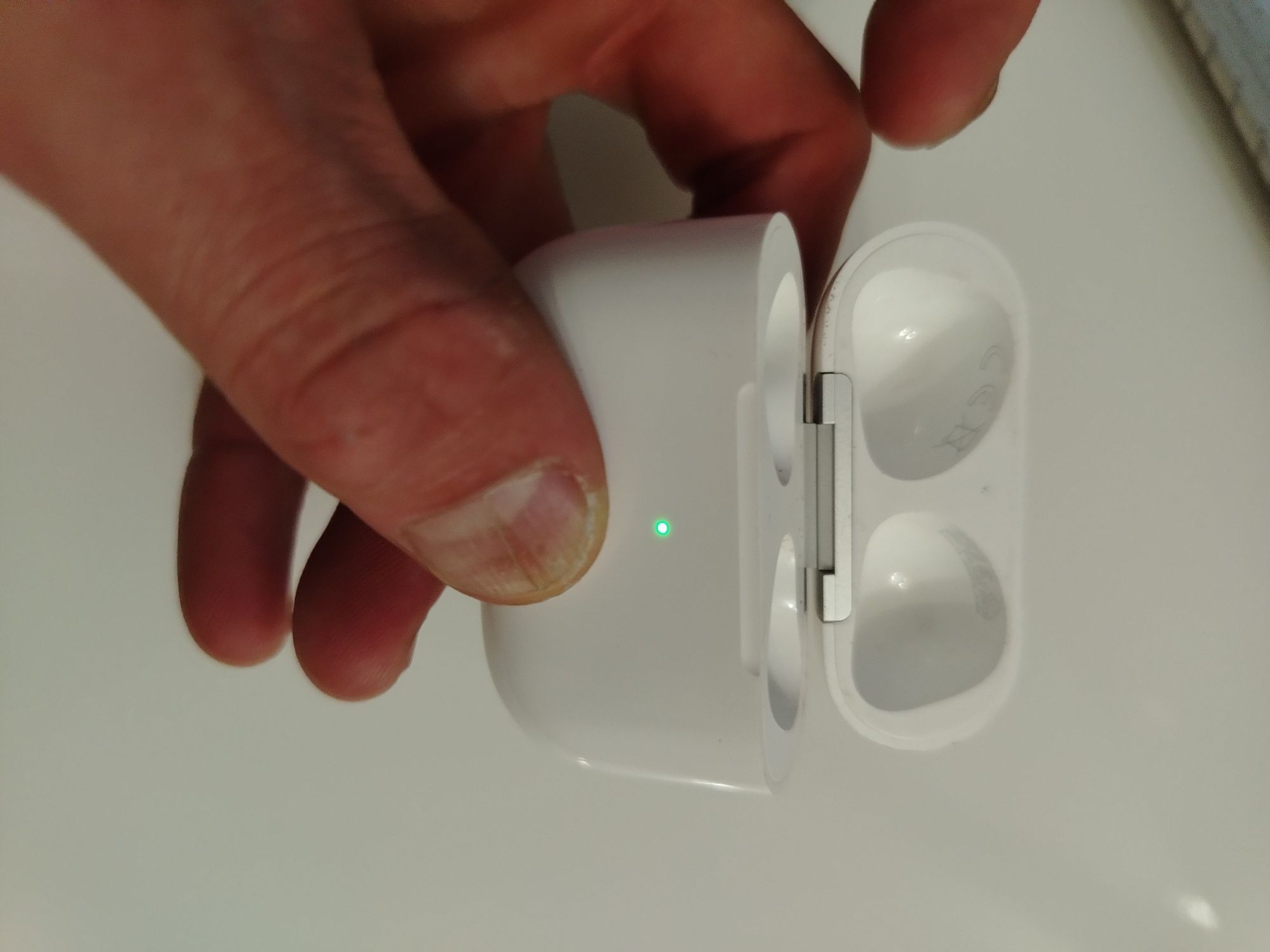 AirPods 3 оригинал 100% Только кейс!!!