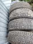 Шины б/у зимние с шипами 225/65 r17
