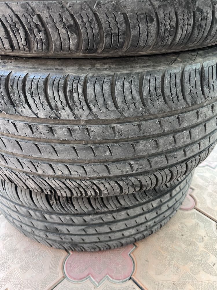 Kumho Solus R17 235/55