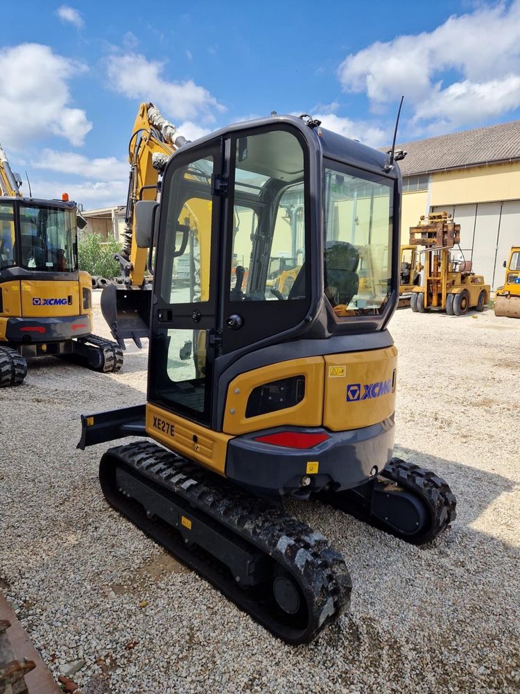 Vand sau schimb Miniexcavator XCMG motor KUBOTA an 2024