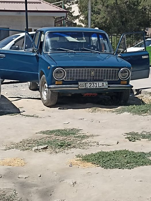 ВАЗ 2101 сотилади