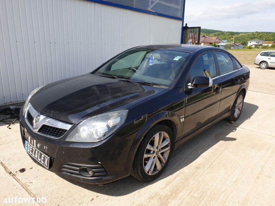Dezmembrari Opel Vectra C facelift 150cp 1.9 cdti Piese Vectra C 1.9 diesel 6 trepte 150 cai