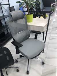 Кресло для руководителя сеточной удобный