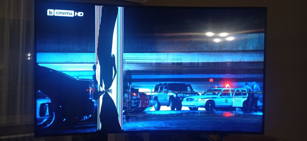 За части * Samsung Curved UHD