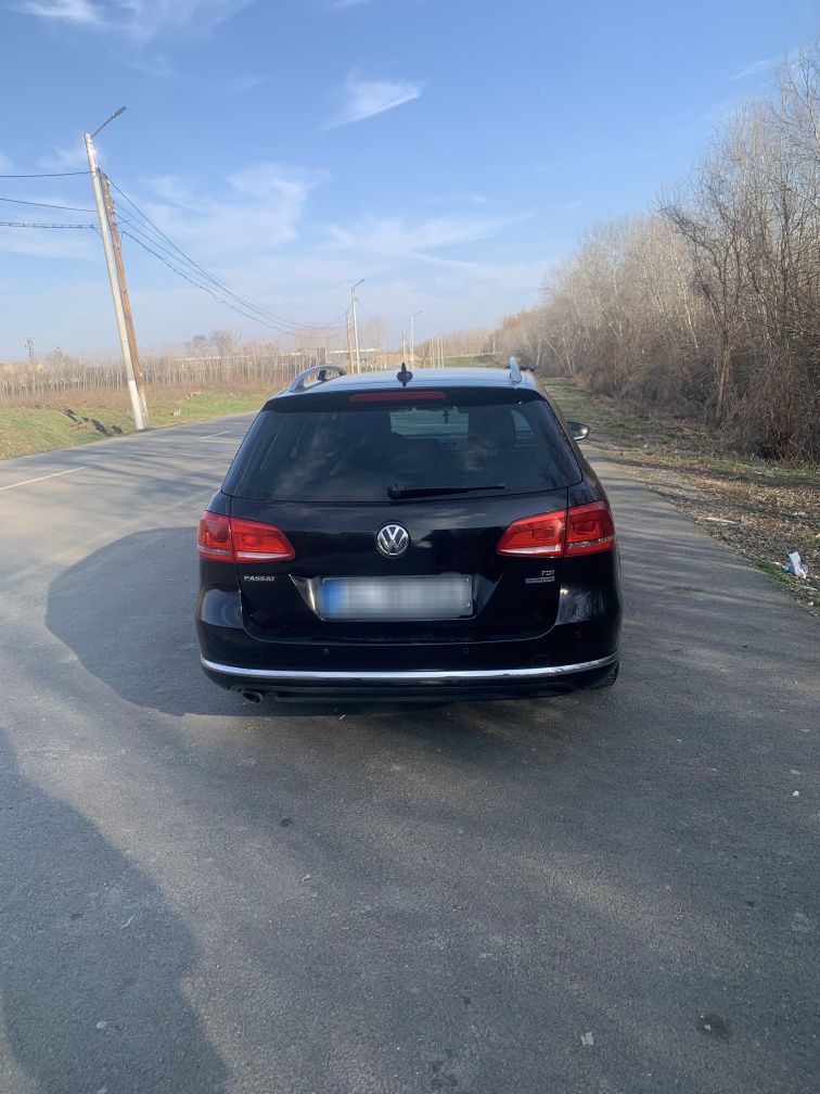 Vând Volkswagen Passat B7