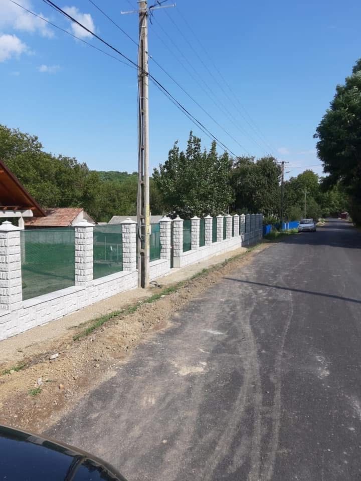 Boltari amprentati pentru gard. Gard din beton