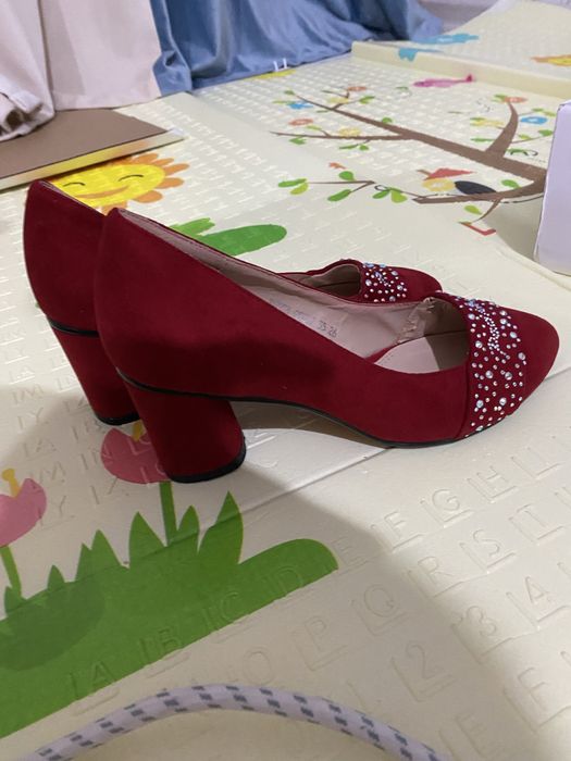 Туфли красный цвет
