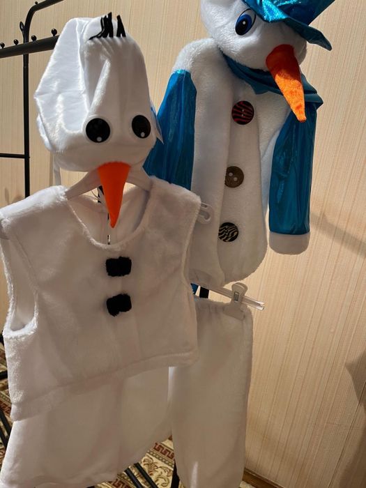 Новогодний костюм снеговик