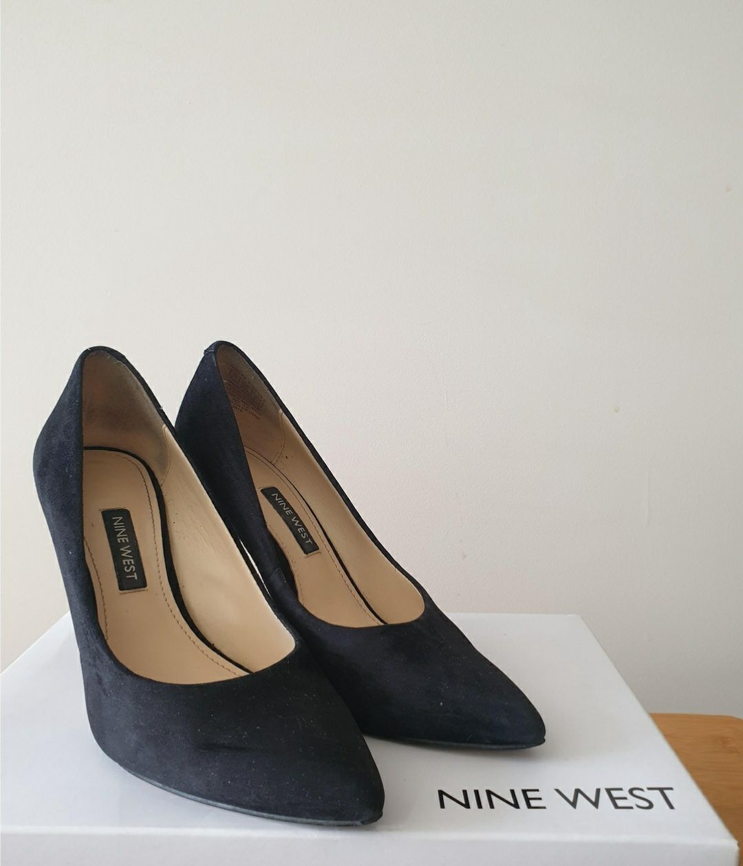 Обувки с ток Nine West