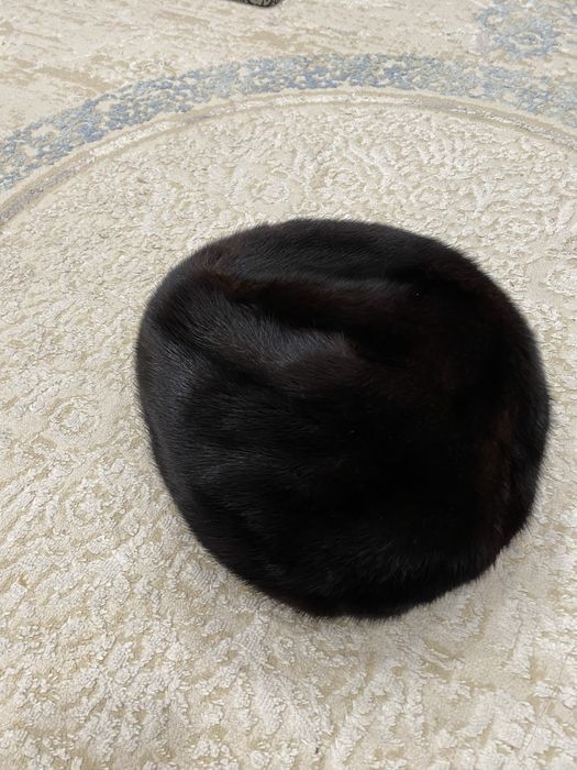 Шапка норковая  новая цена договорная
