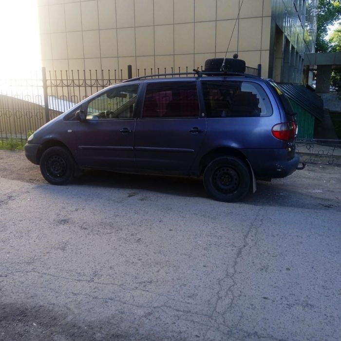 Продам машину Ford Galaxy