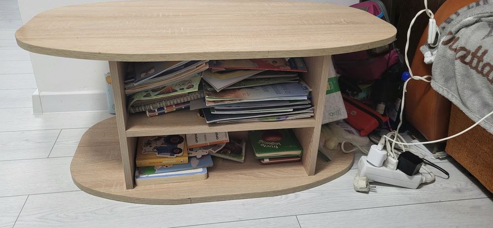 Vând masa sufragerie