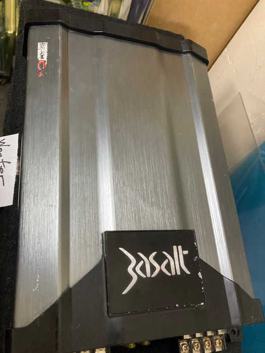 Amplificator auto + subwoofer Magnat