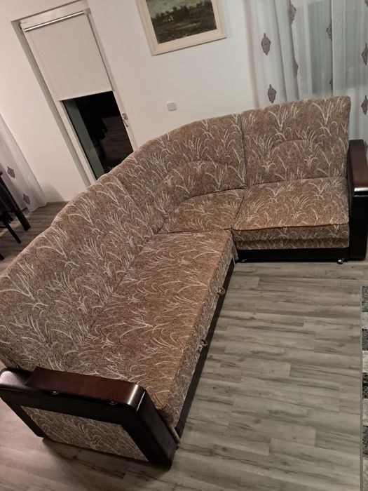 Coltar canapea de vânzare