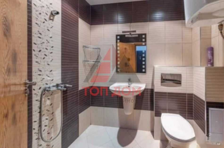 Двустаен ! Обзаведен ! До Меи !