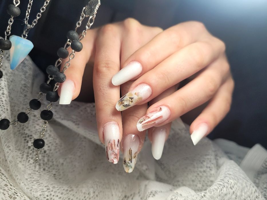 Manichiura, pedichiura Pitești