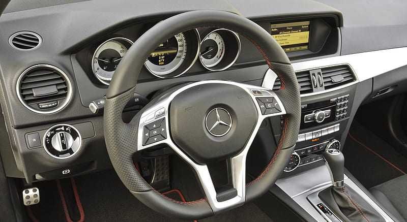 Mercedes-Benz C 300 4MATIC 7G-Tronic, 251hp, 2014